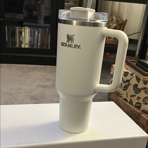 Stanley White Travel Mug with Handle